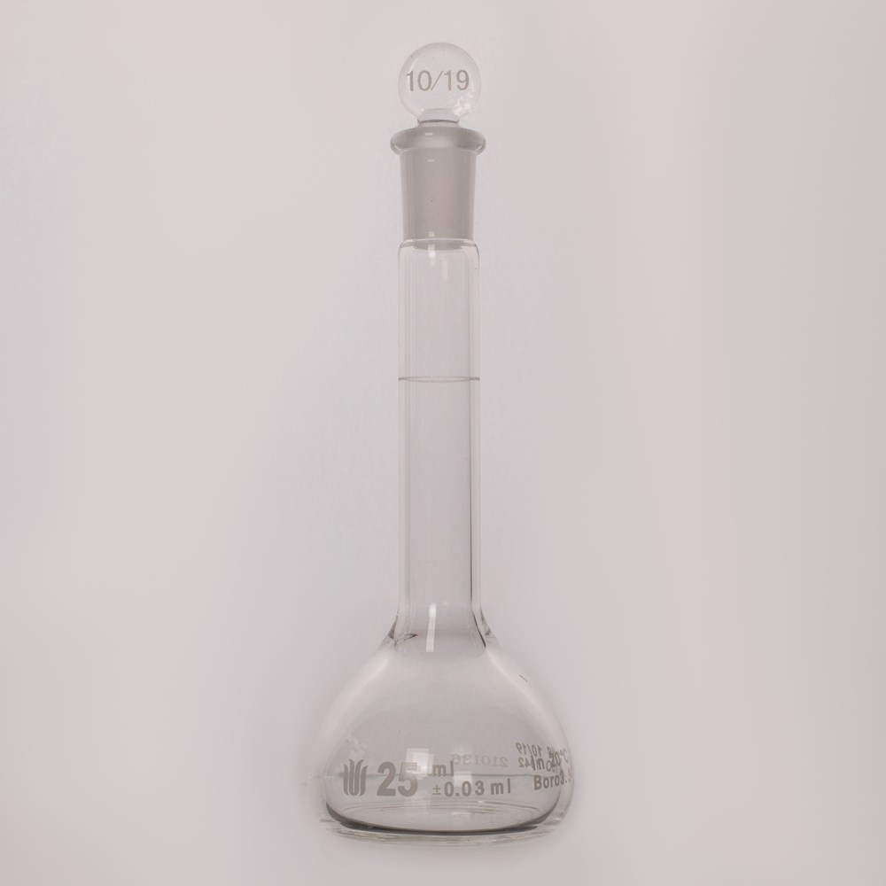 10/19口 透明玻璃25ML容量瓶，标配玻璃塞，带个体检测证书